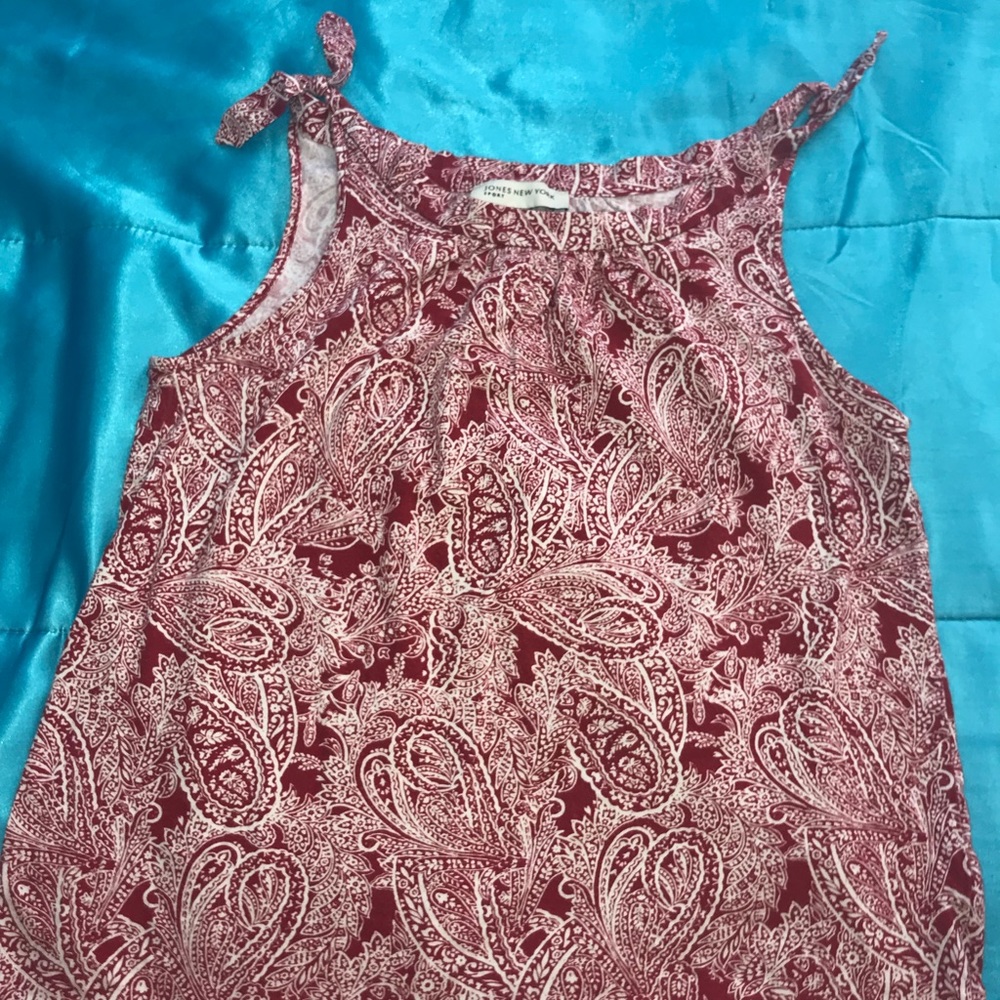 Jones New York sleeveless shirt
